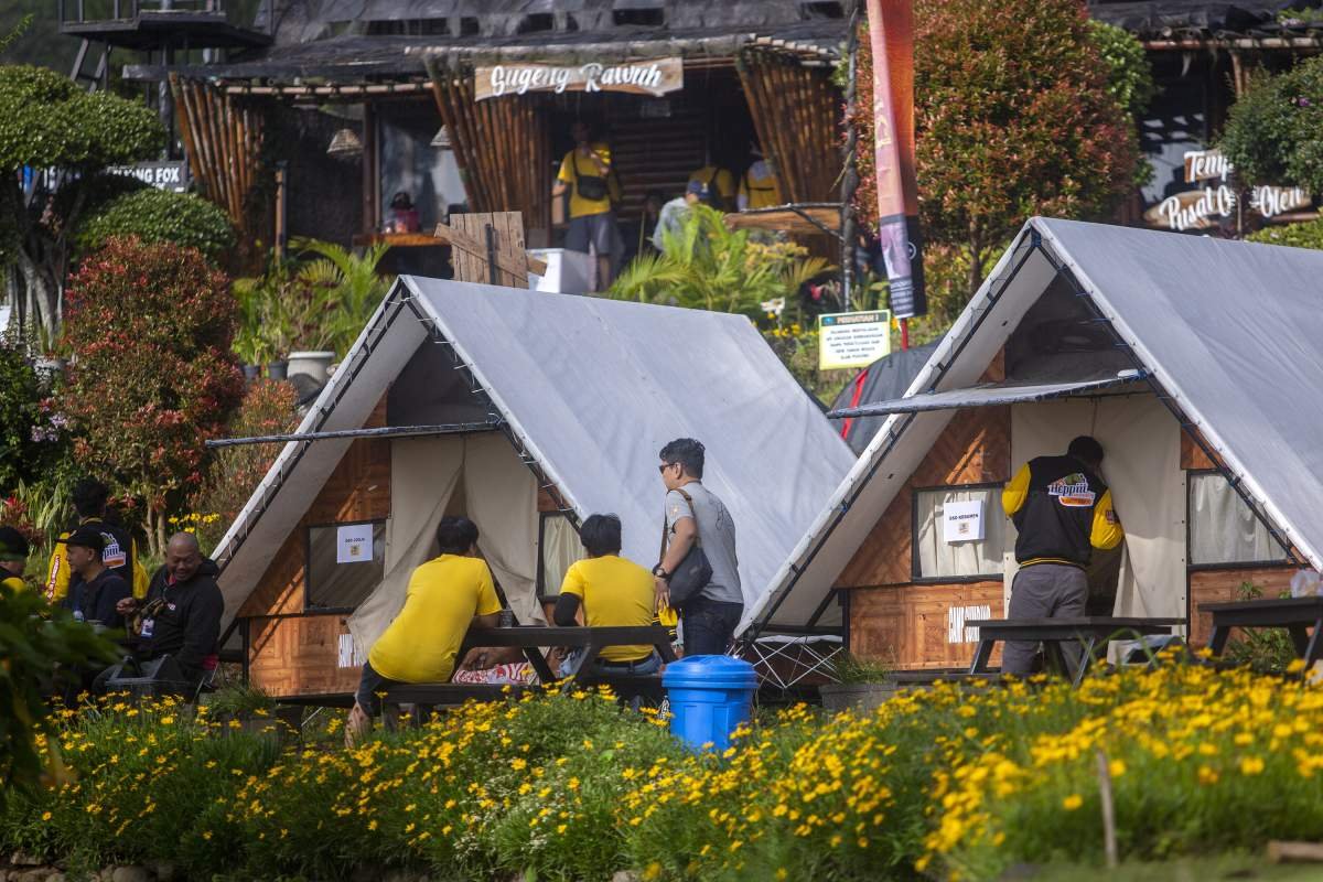 76 Heppiii Community Camp