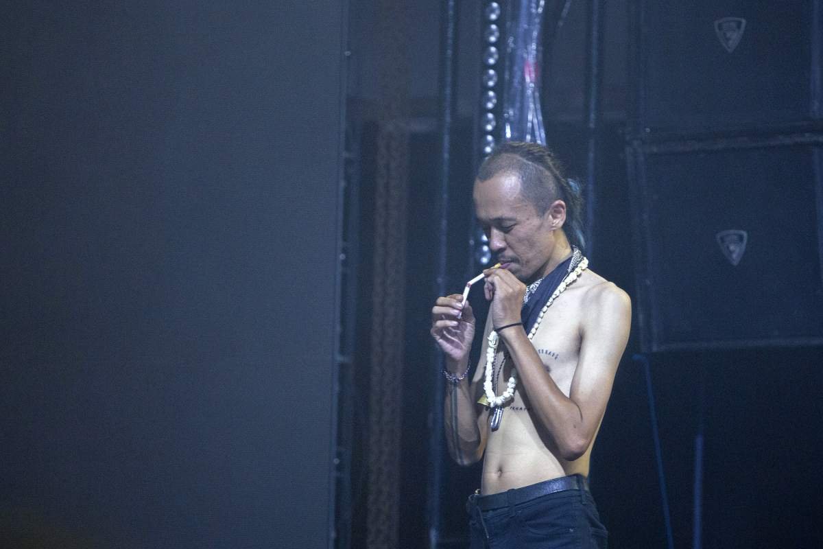 Aksi Panggung FSTVLST, Sebat Dulu