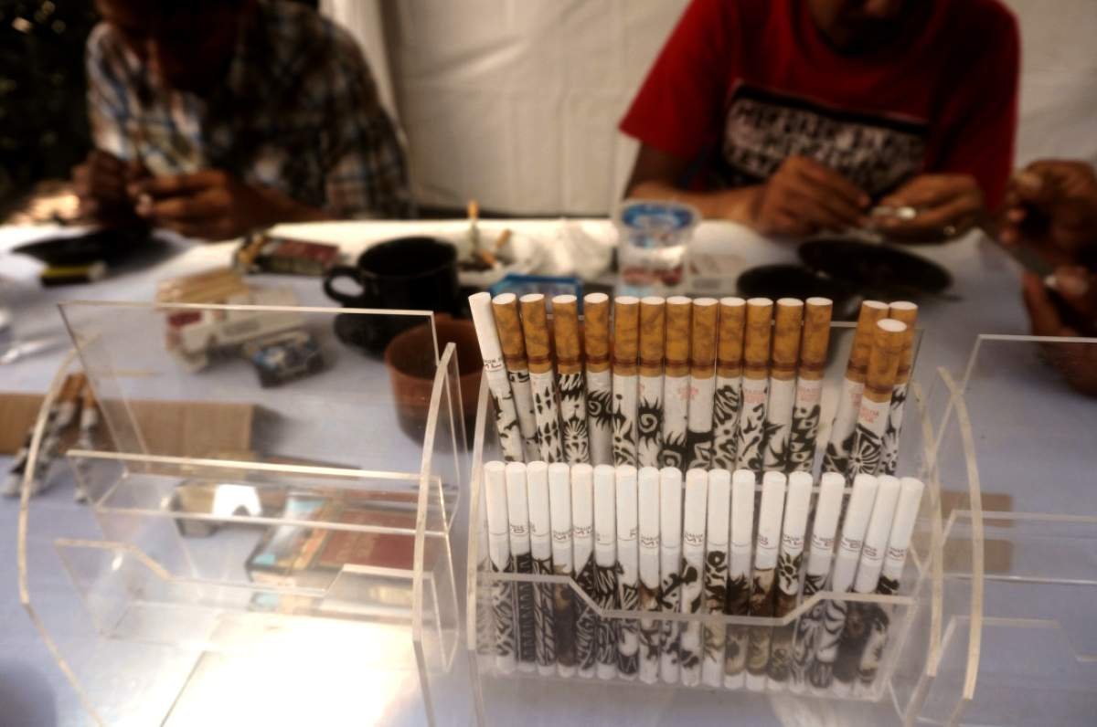 Batangan kretek yang sudah dicethe