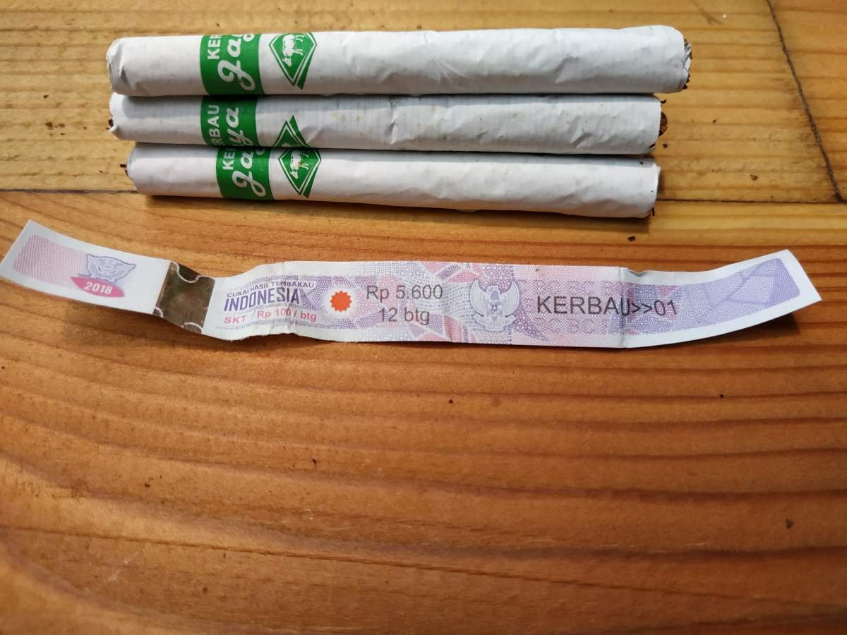 Batangan Rokok Kretek Kerbau Djaya