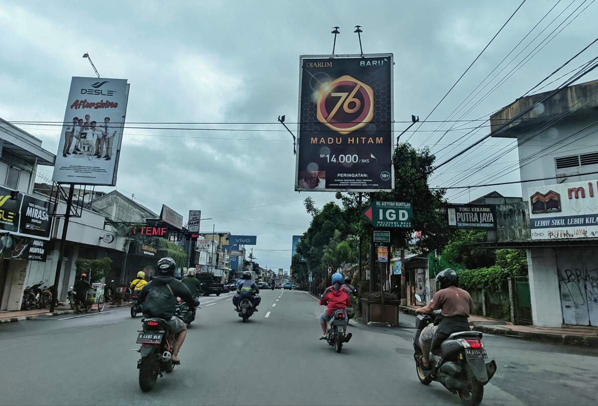 Bilboar Djarum 76 Madu Hitam