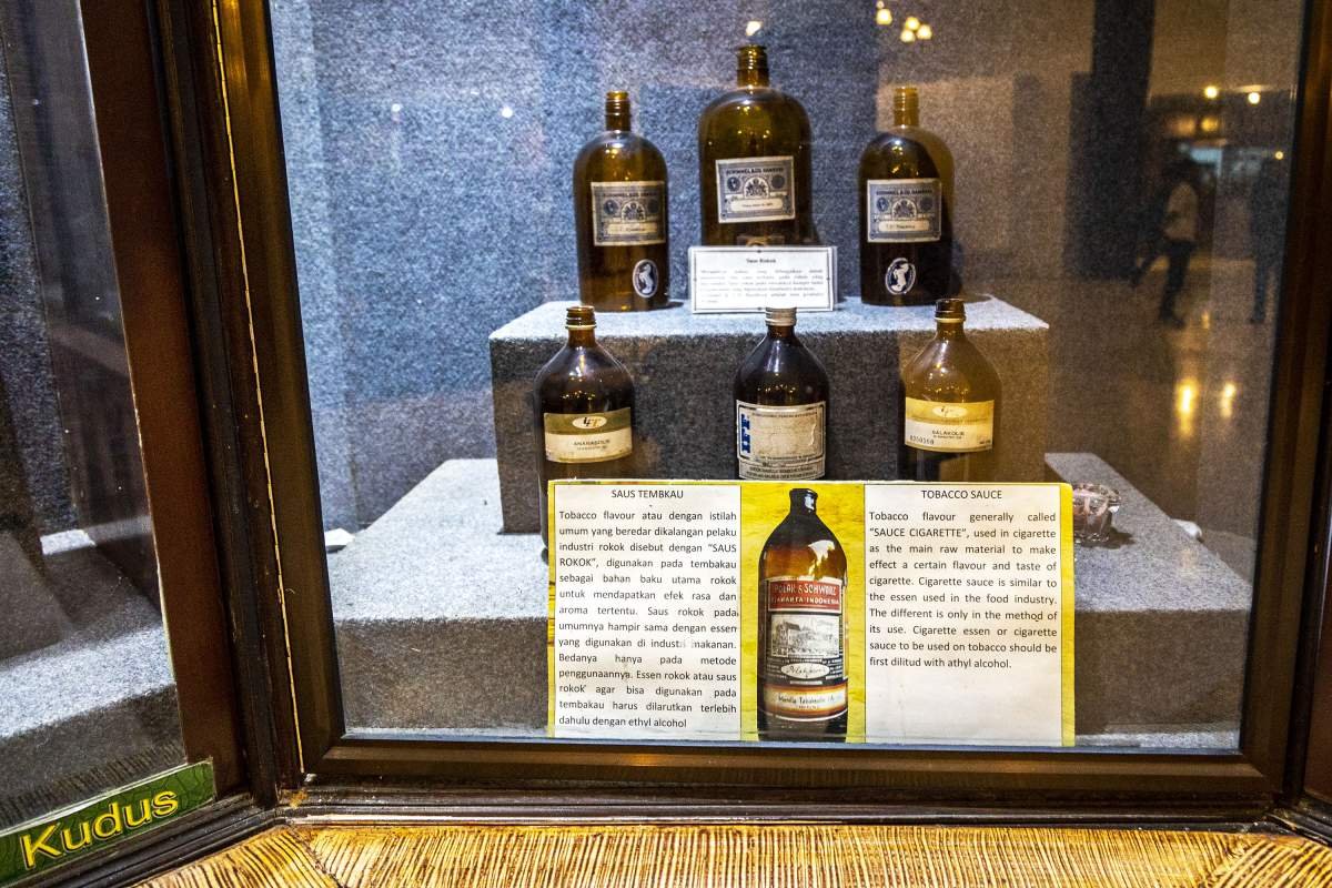Botol Saus Rokok kretek koleksi Museum Kretek Kudus