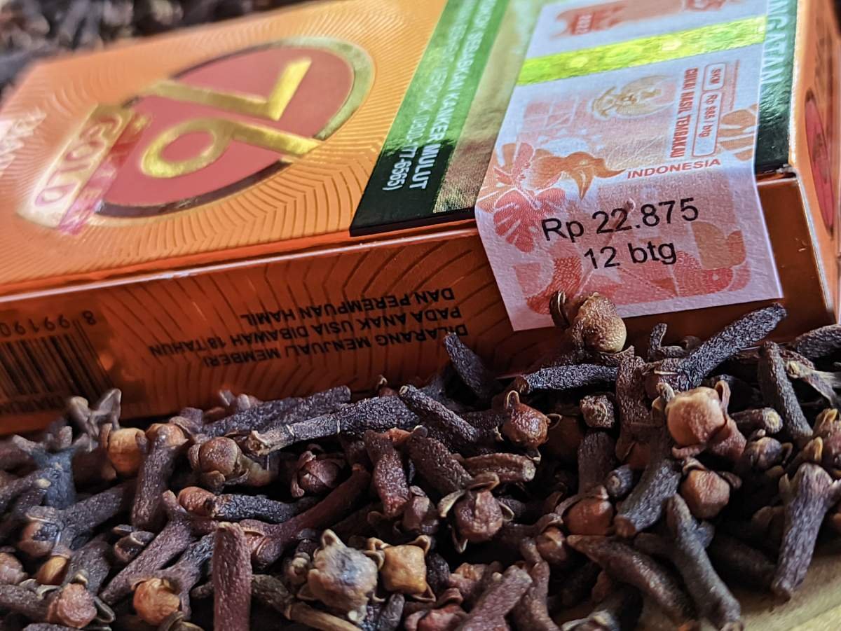 Cengkeh dan Djarum 76 Filter