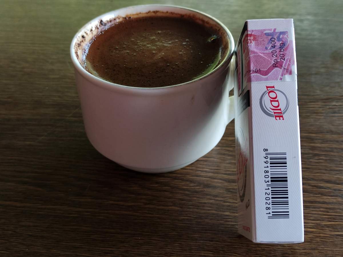 Cukai kretek Lodjie Mild