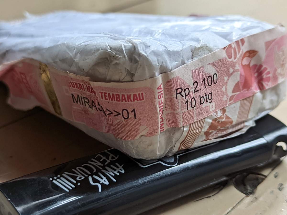 Cukai rokok Kelmbak menyan
