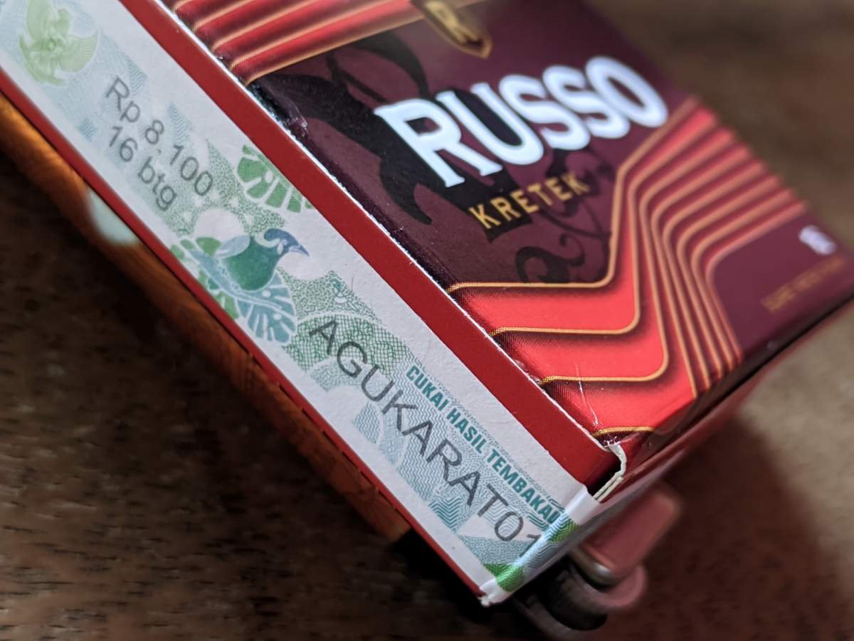 Cukai SKT Russo