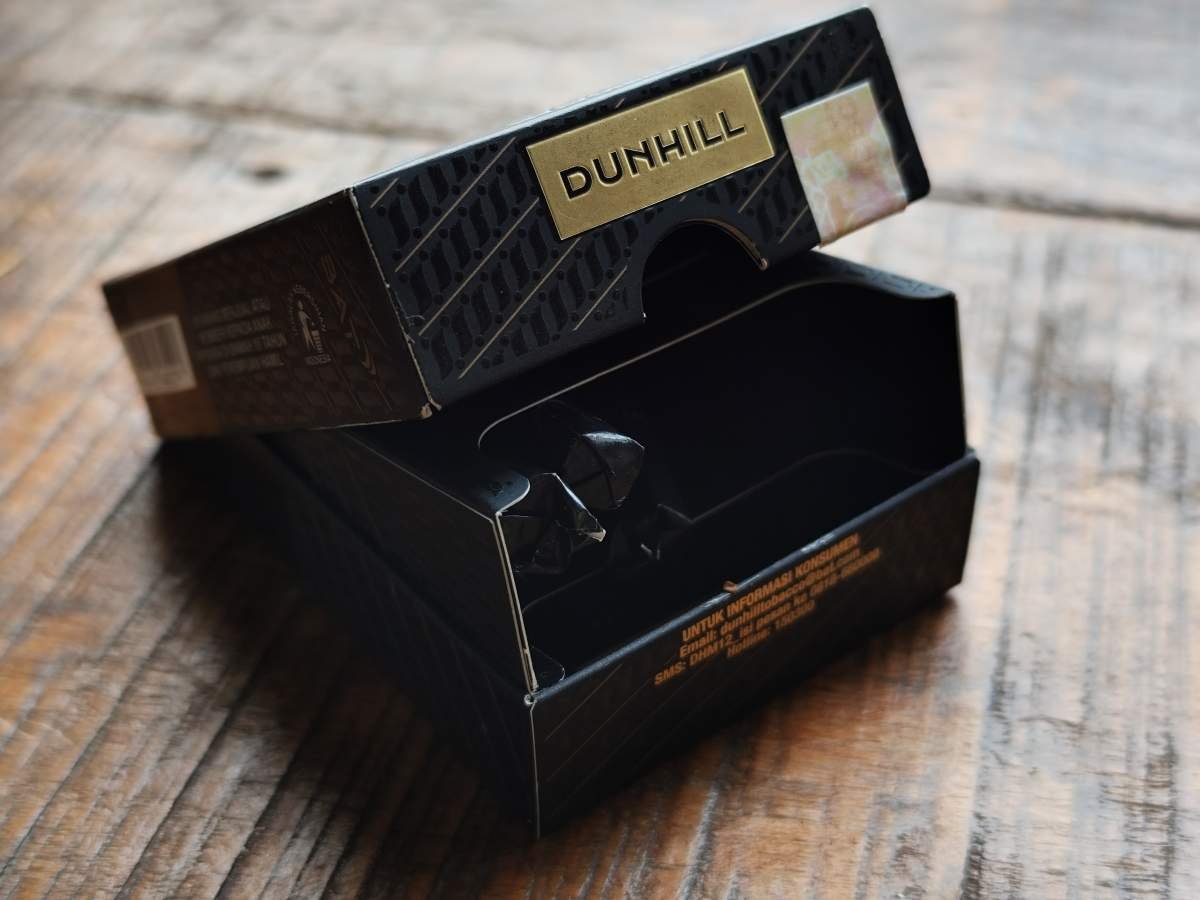 dunhill kretek