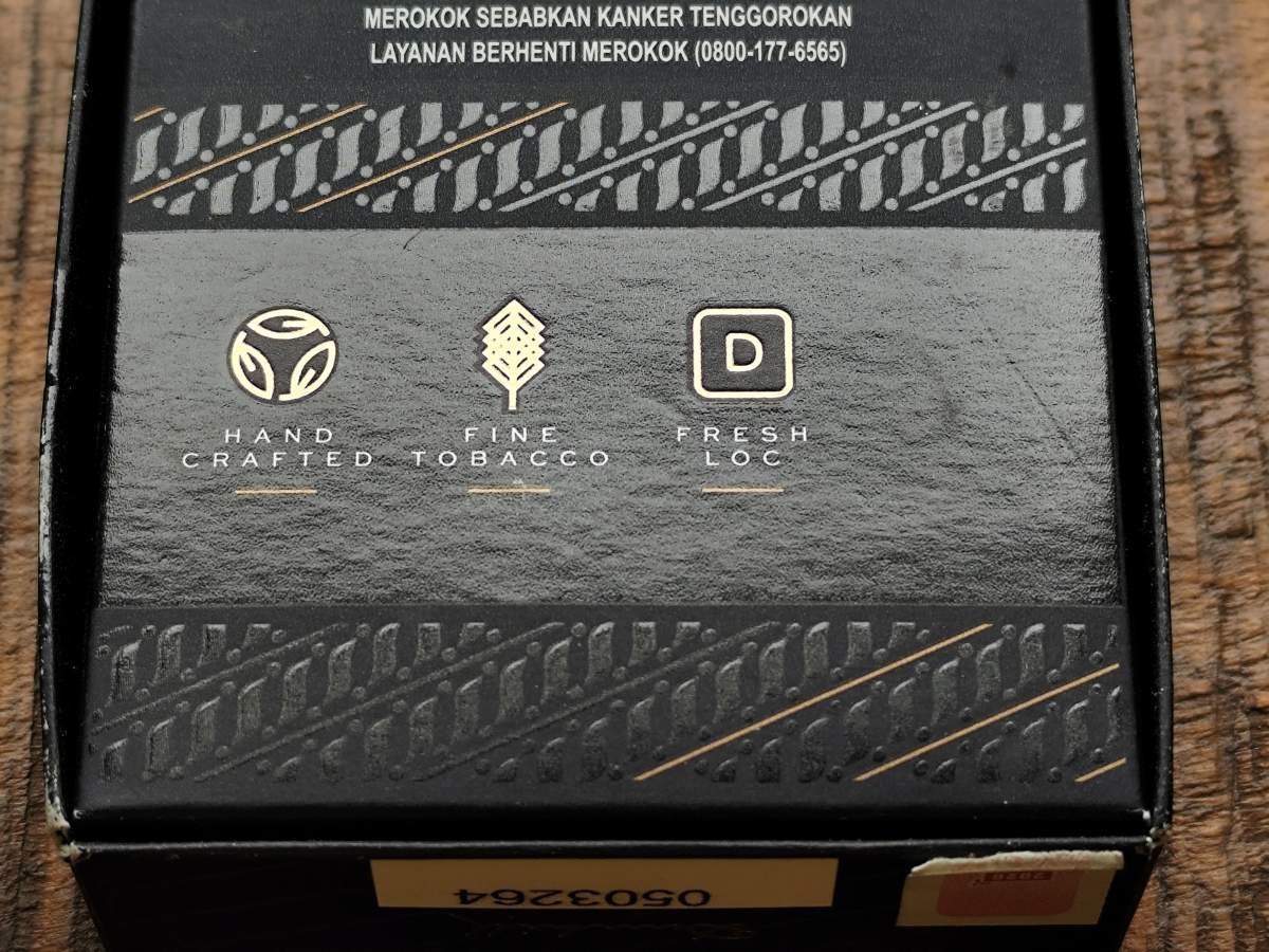 dunhill kretek edition