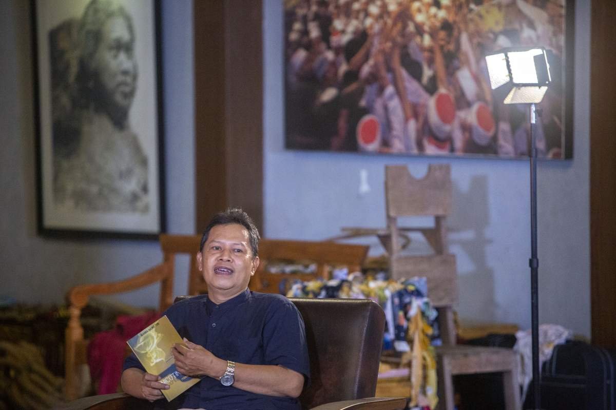 Hairus Salim dan Buku Nicotine War
