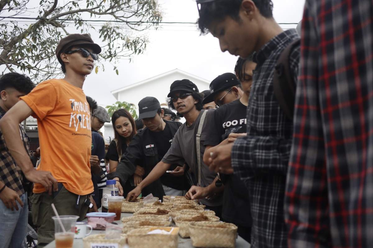 Ketua Komtek bergaya di dean pasukan tingwe