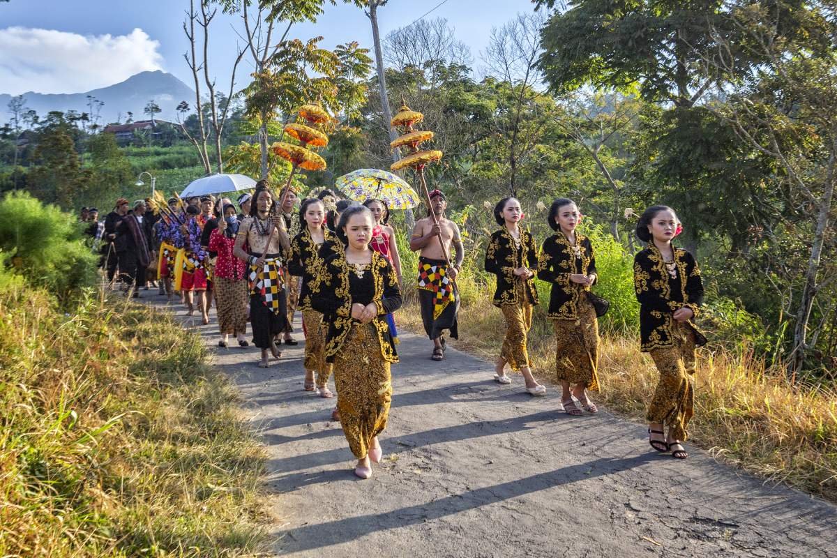 Mereka Yang Merawat Tradisi Di Ladang Tembakau