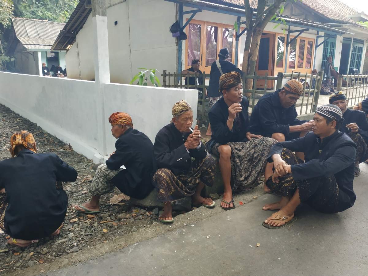 komunitas adat anak putu kiai bonokeling, banyumas