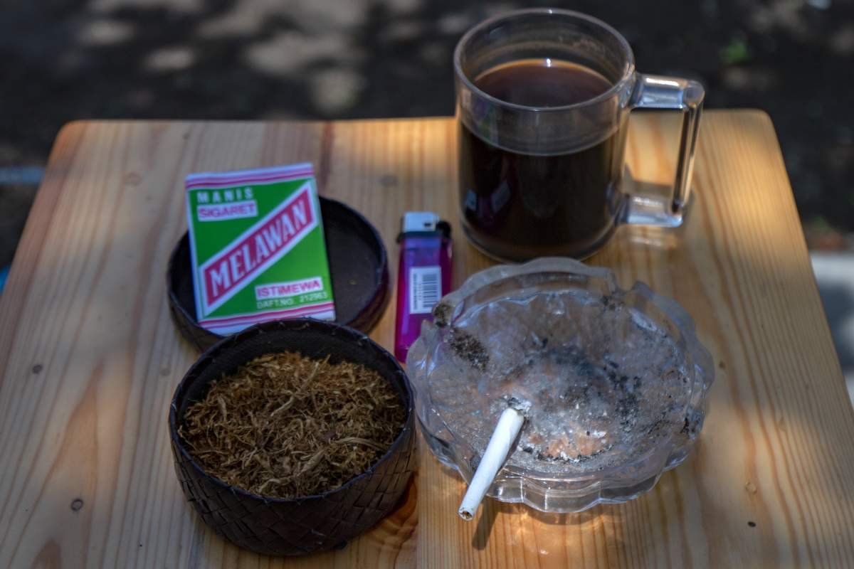 Kopi pagi dan kehangatan yang menyenangkan