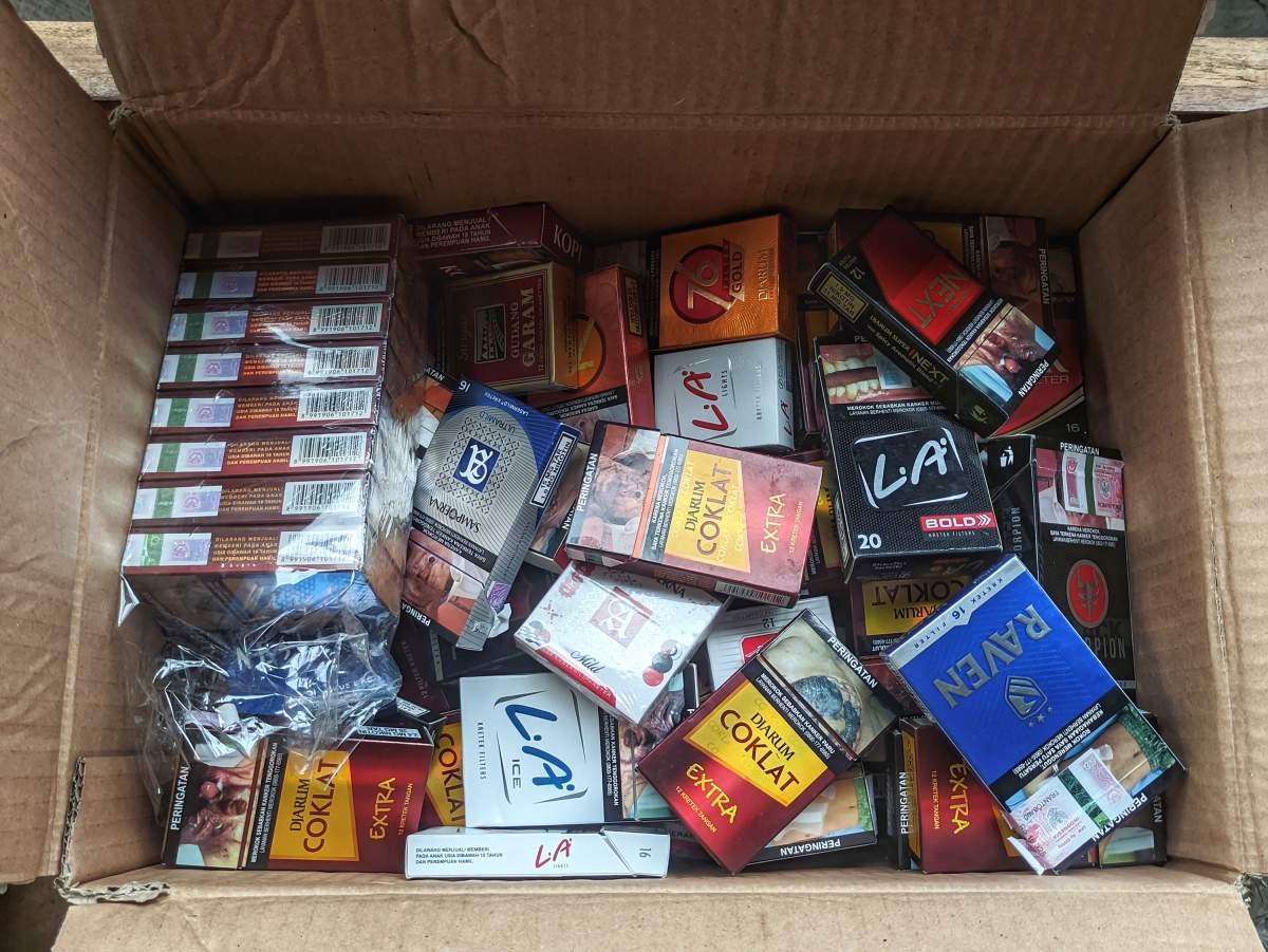 kretek indonesia siap menemani rutinitas