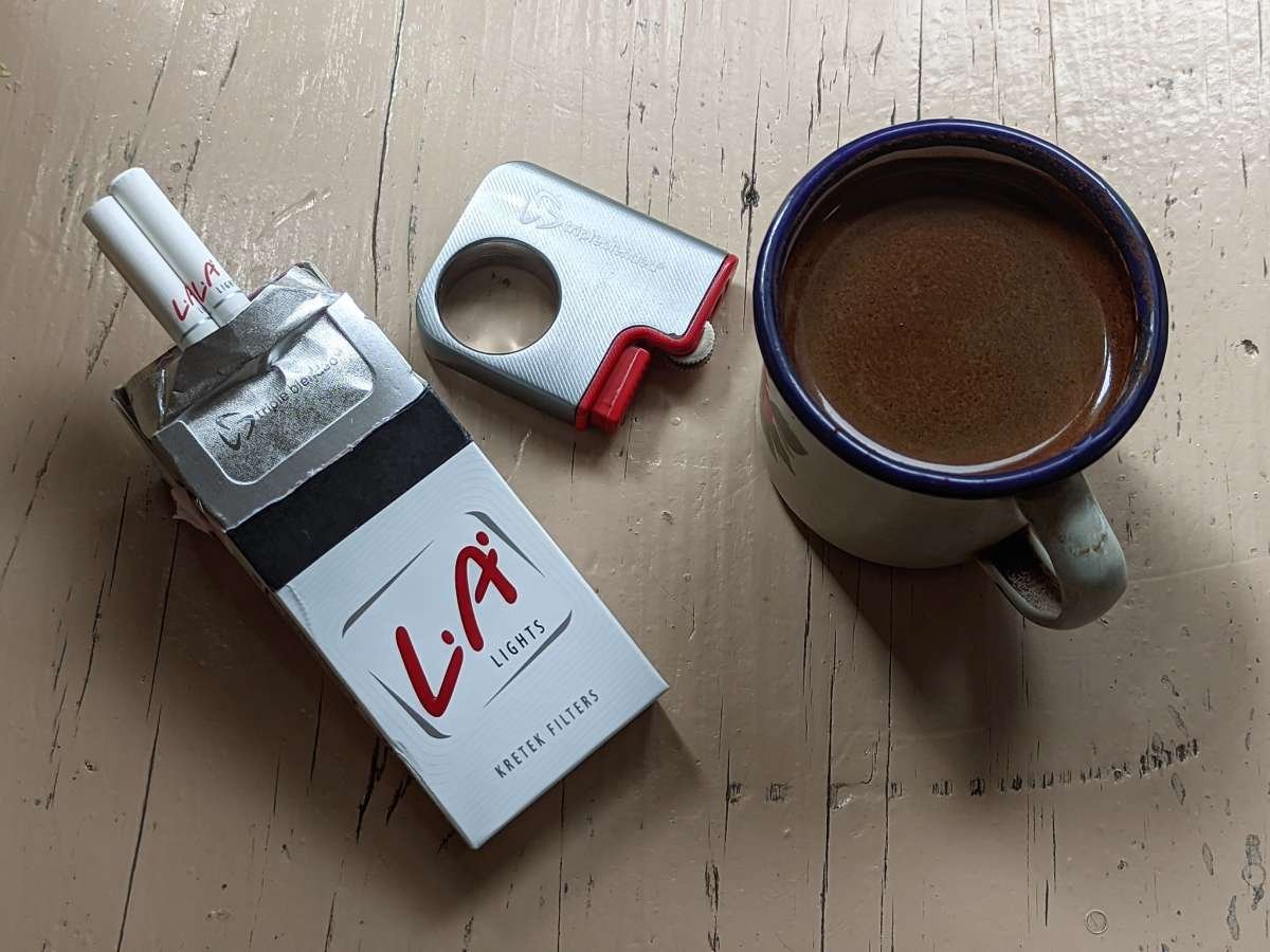 L.A Lights & Secangkir Kopi