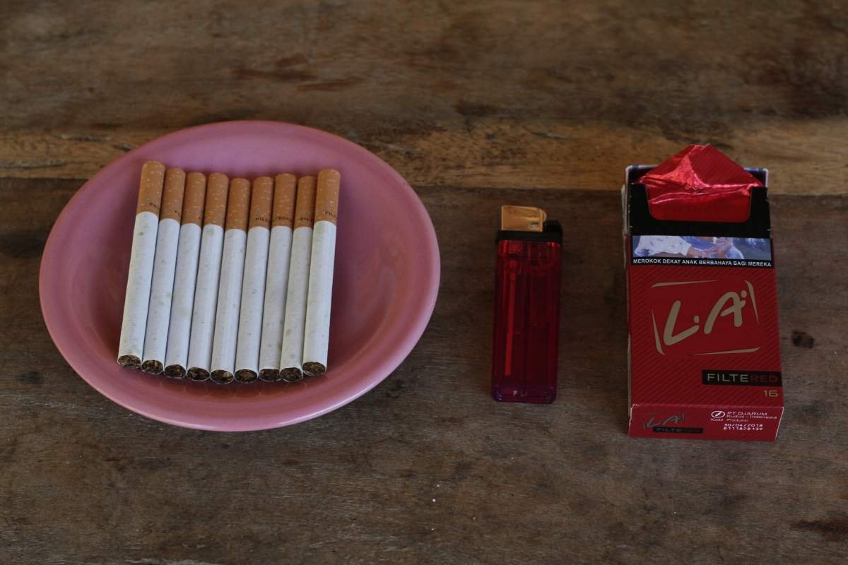 la red skm mild by djarum kudus