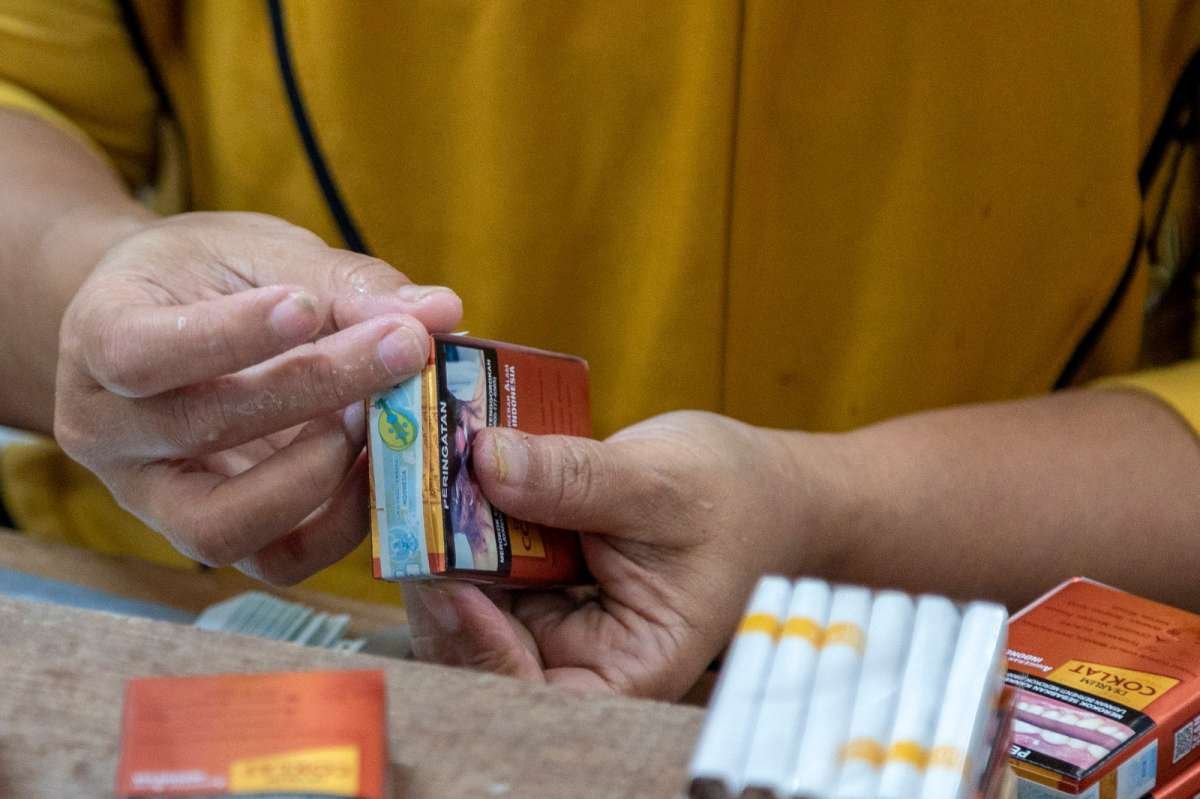 Membungkus Djarum Coklat 