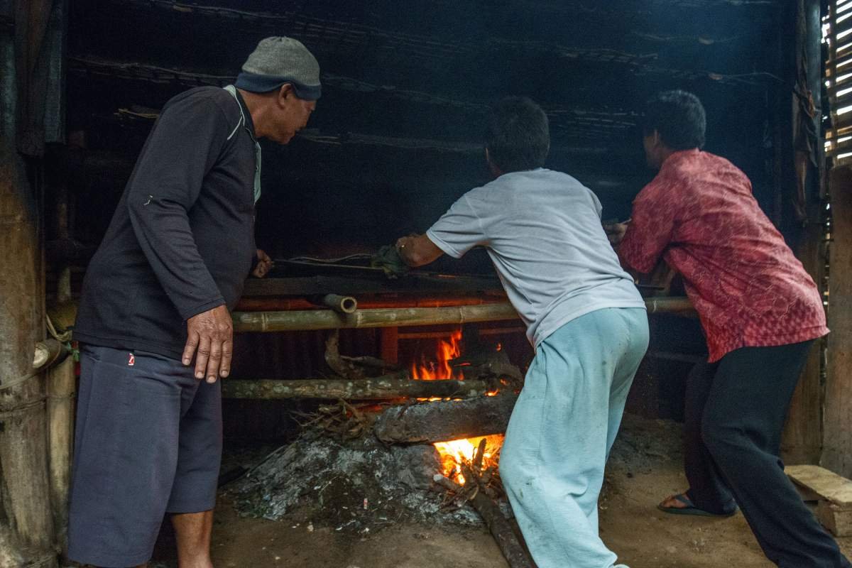 Menggarang tembakau