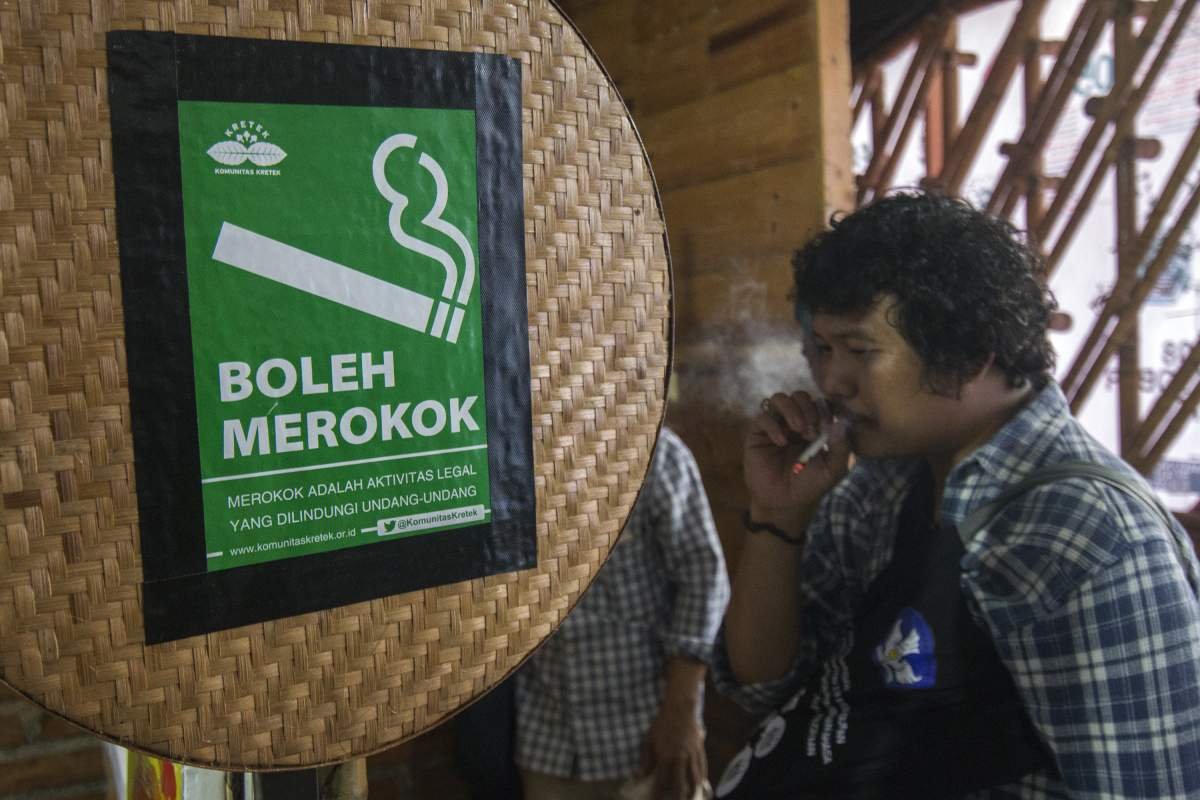 merokok adalah hak dan dilindungi undang undang