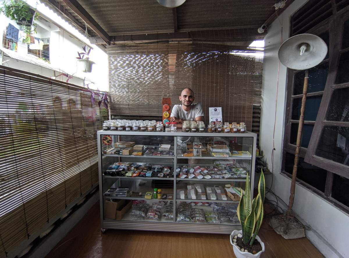 Musa pemili toko tembakau Galileo, Pogung, Yogyakarta
