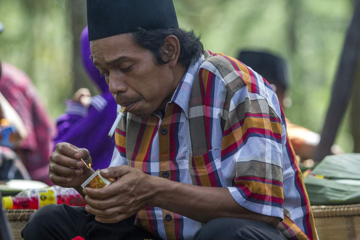 nyalakan kretekmu sobat sebat