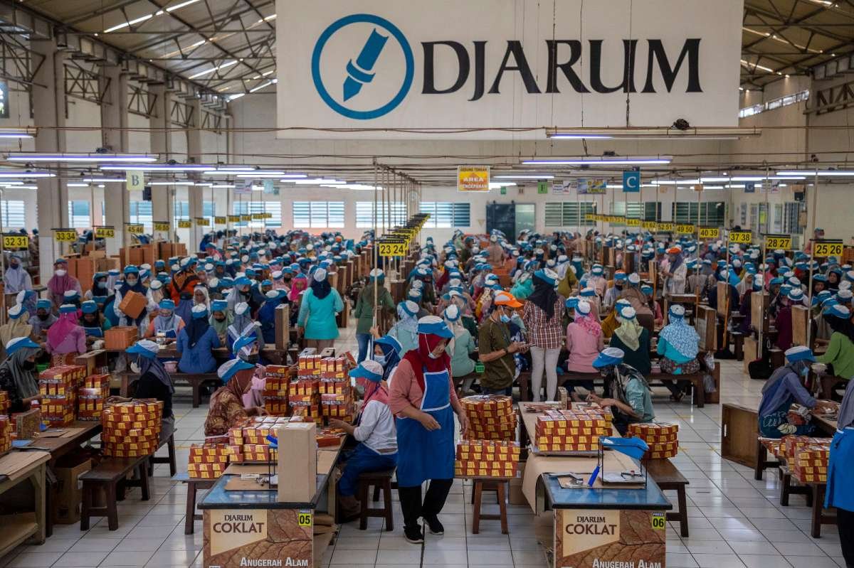 Pabrik Djarum Coklat