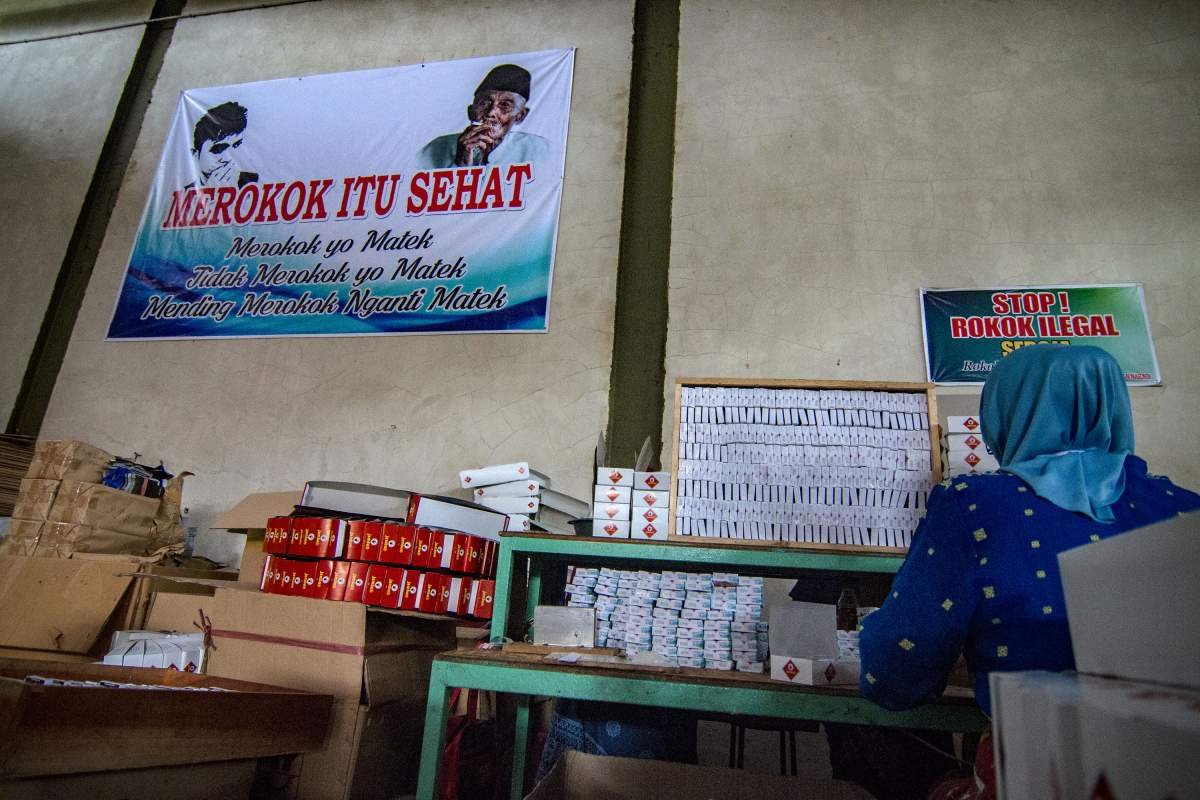 Pabrik Rokok Djambu Bold Kudus