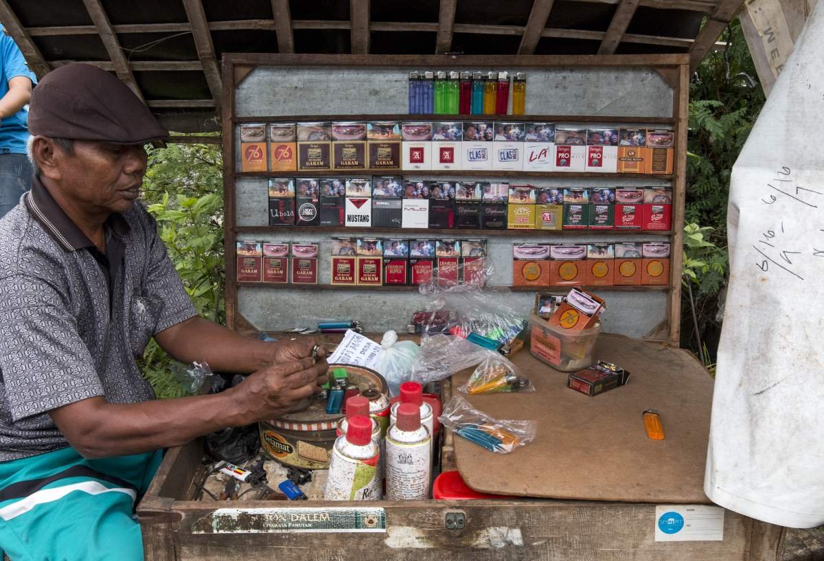 Pedagang Rokok