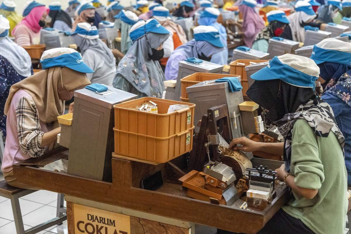 Pelinting Kretek Djarum Kudus