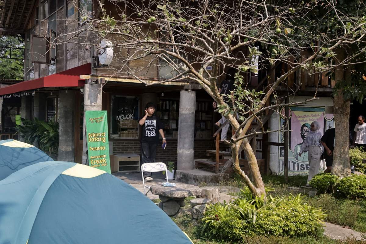 peserta berdatangan dari berbagai daerah