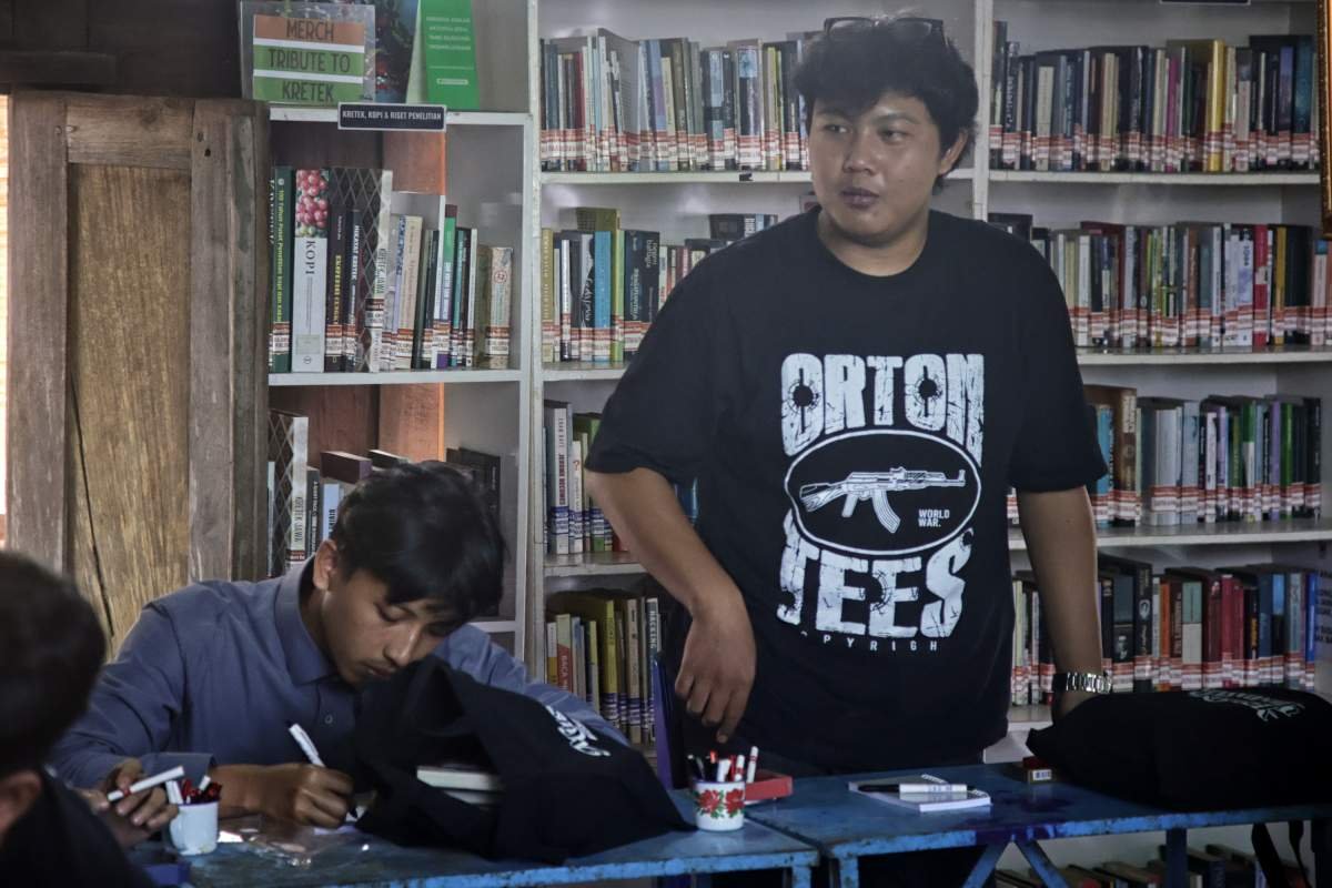 peserta menjawab