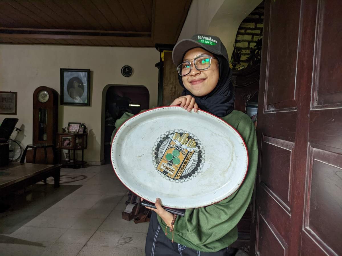Piring Kenangan Rokok Kretek Tjap Bal Tiga