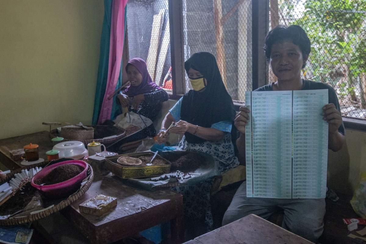 Pita Cukai Rokok Dua Saudara
