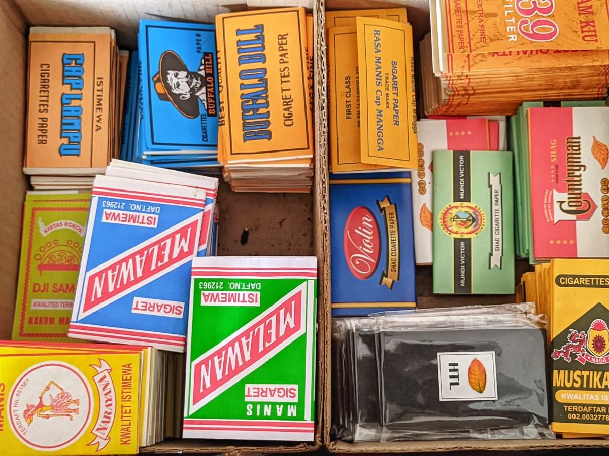 Ragam Warna Kertas Rokok