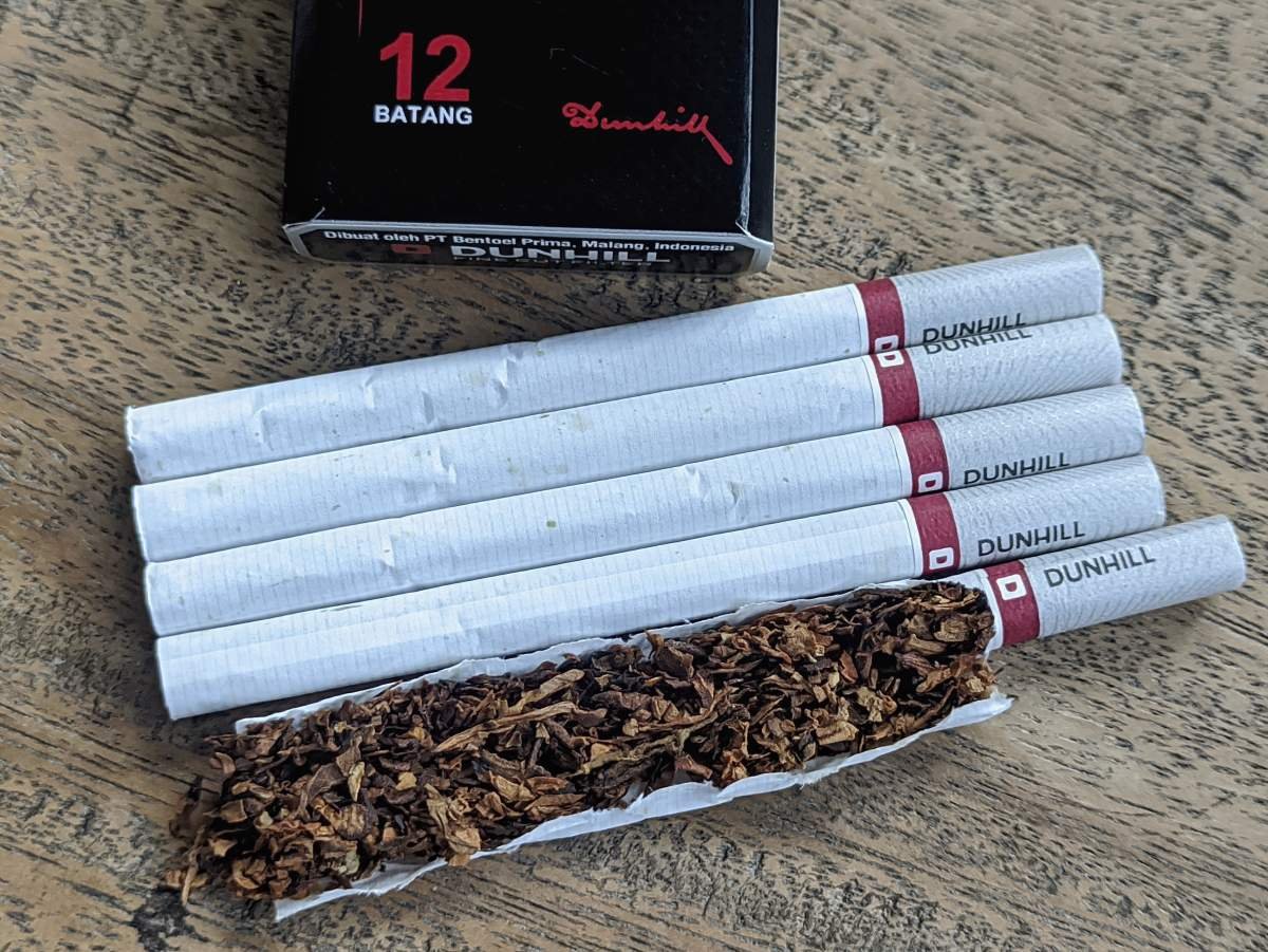 rajangan tembakau dunhill