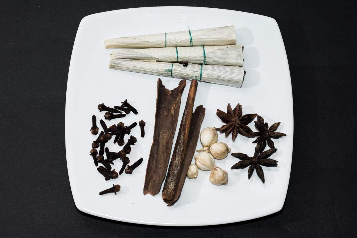 Rempah dalam rokok klobot