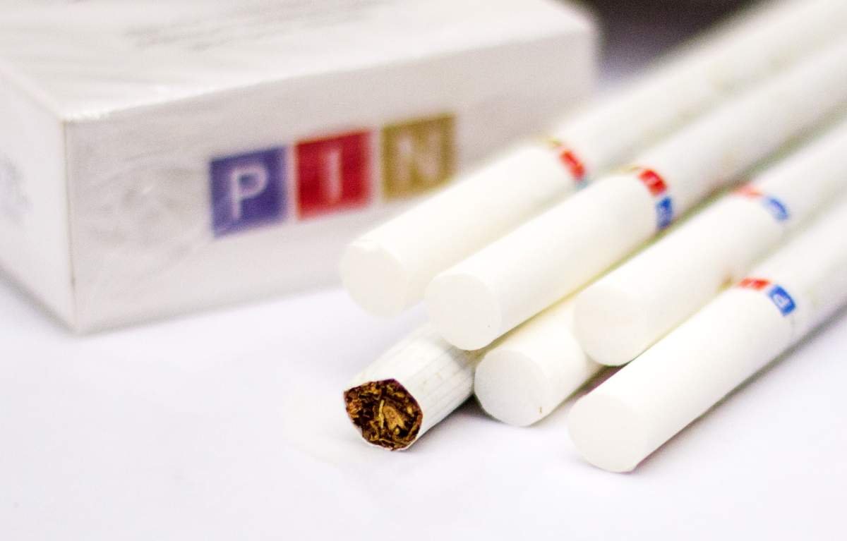 Rokok Mild Millions