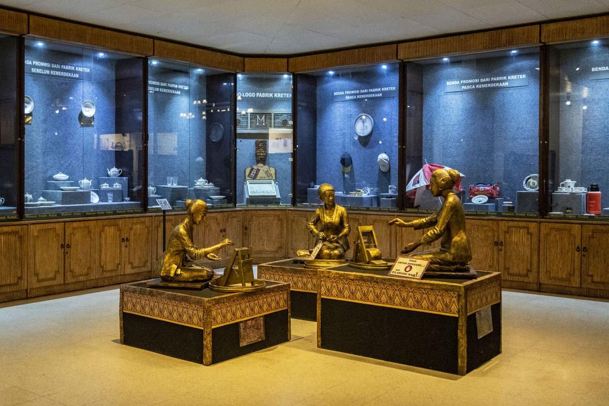 Ruang Display Museum Kretek Kudus