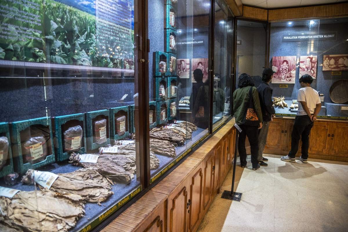 Ruang kaca Museum Kretek Kudus
