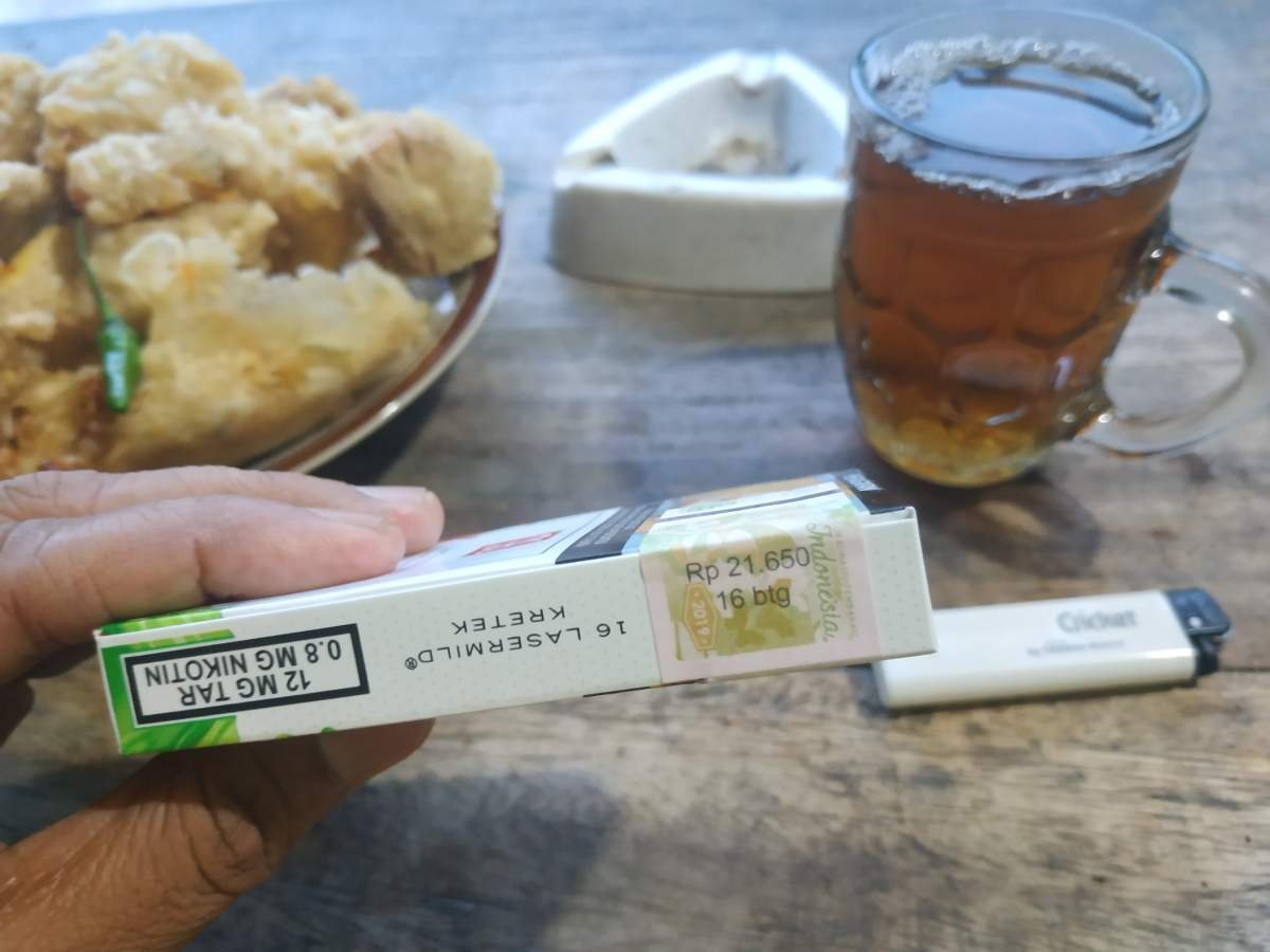 Sarapan Pagi Penuh Dusta