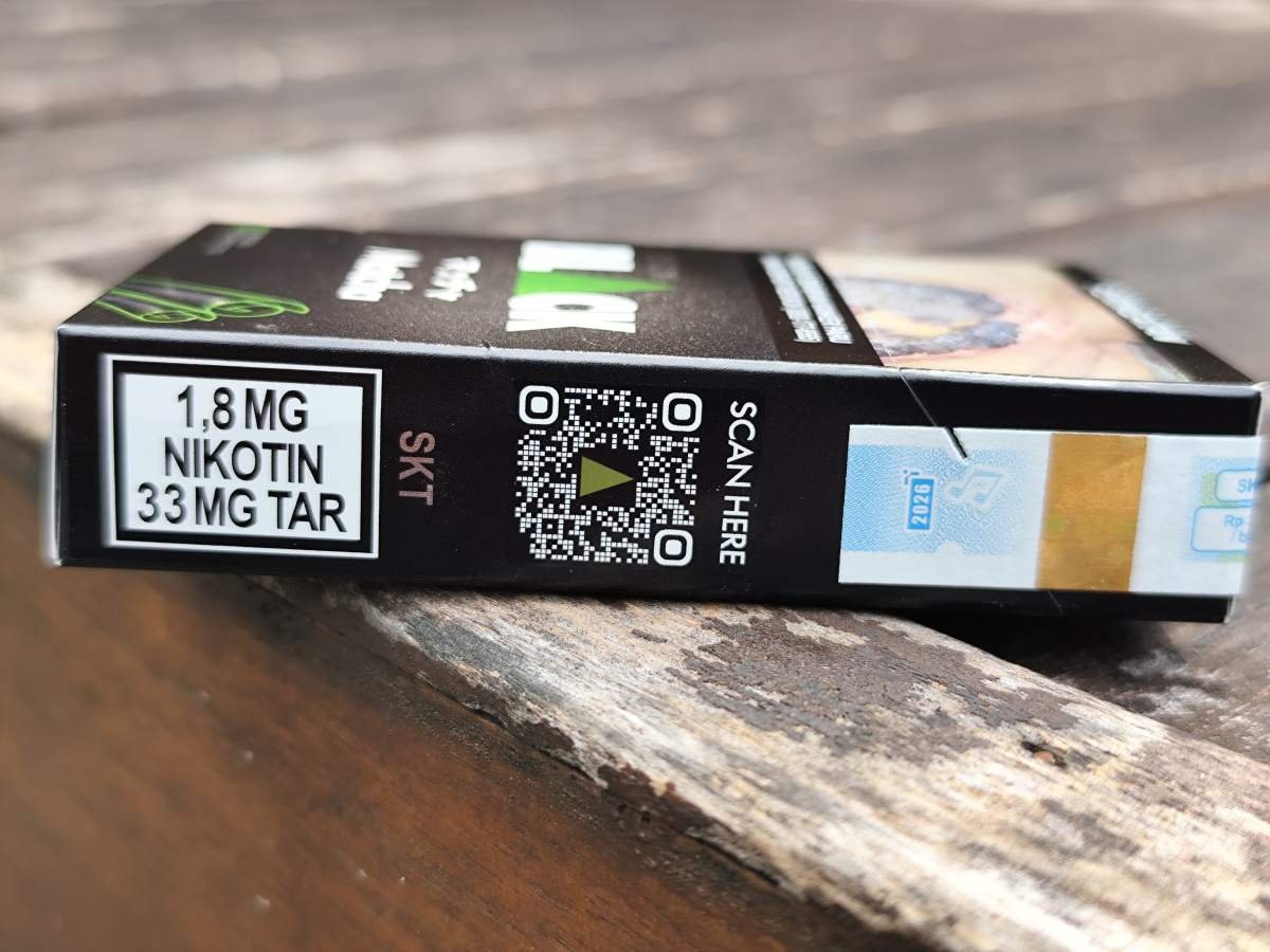 scan me here by black matcha 