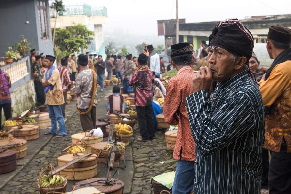 sebat dalam acara tradisi