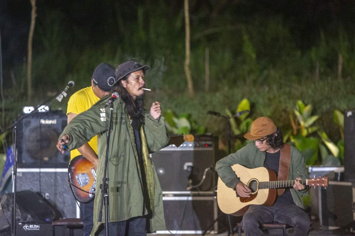 Sebat Dulu Sebelum Teriak