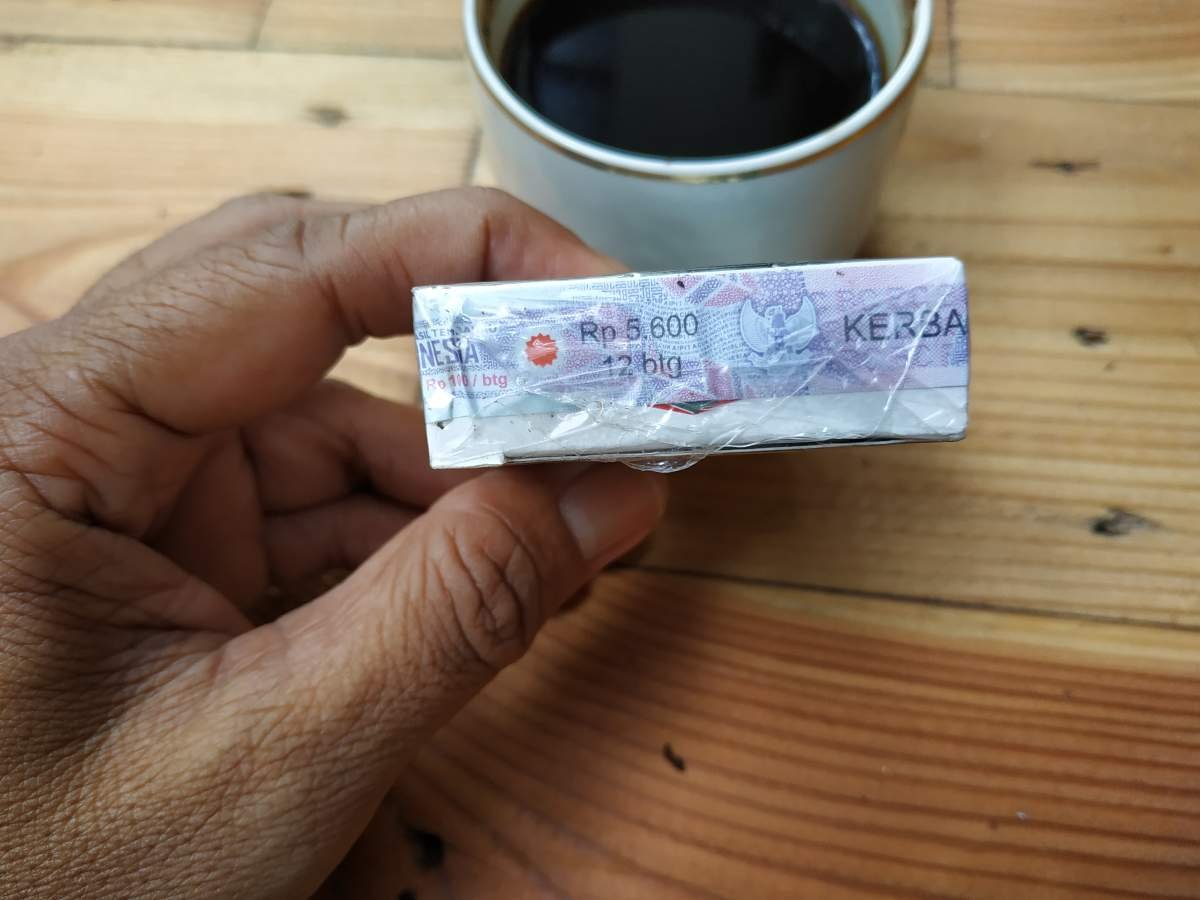Sebungkus Rokok Kretek Kerbau Djaya