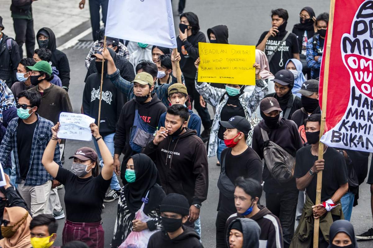 Seorang Kretekus Di Tengah Aksi Jogja Memanggil