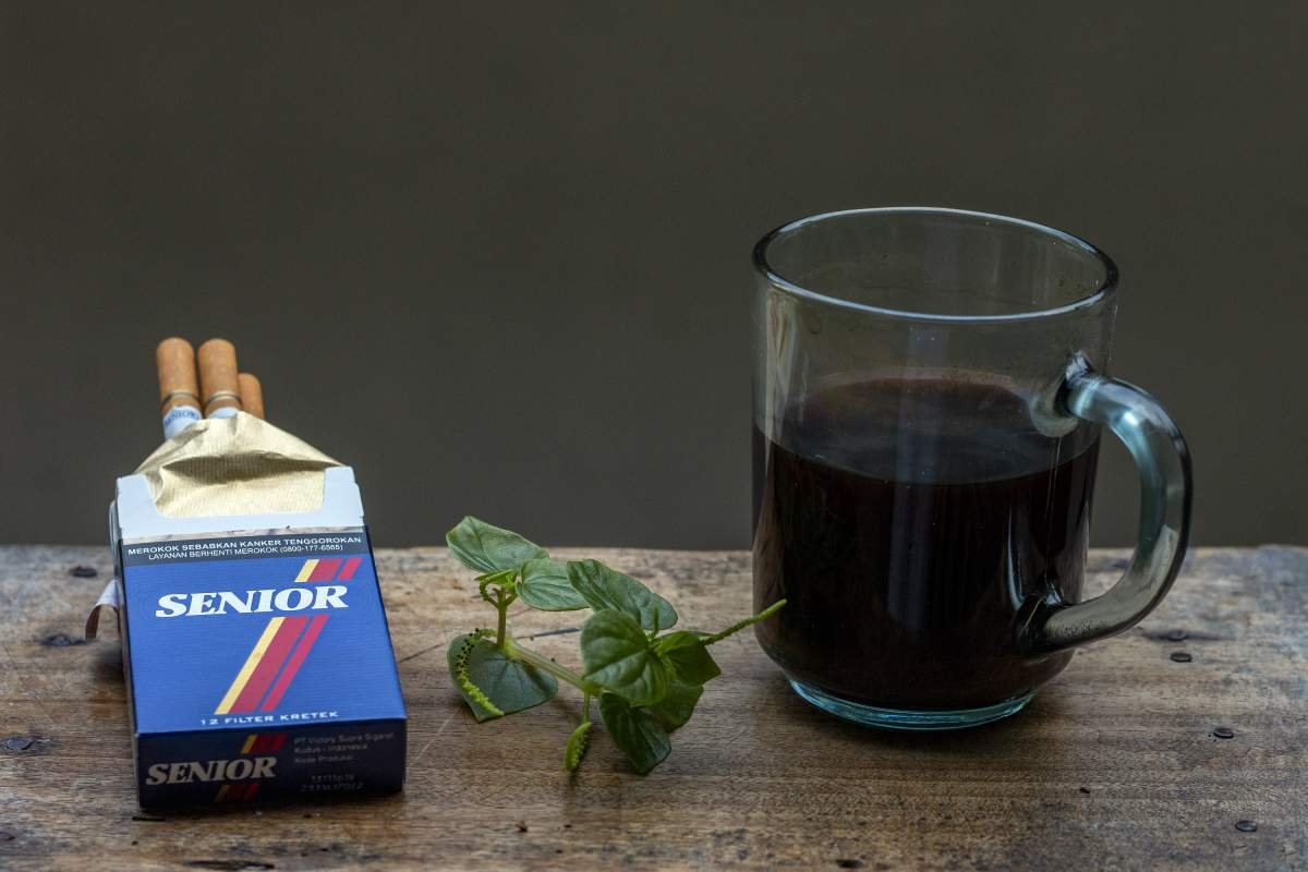 skm senior dan secangkir kopi