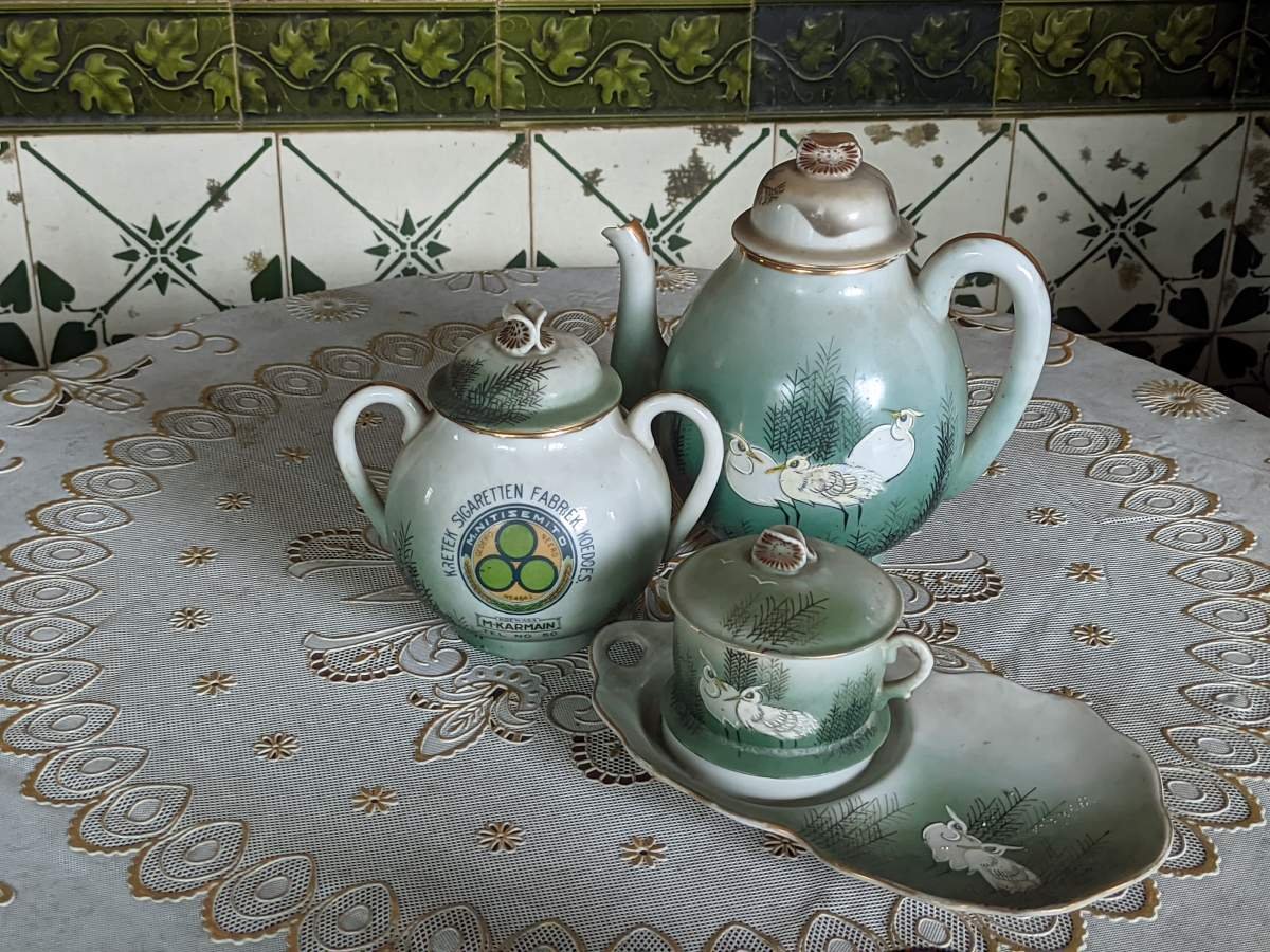 Souvenir Kretek Tjap Bal TIga, Kudus