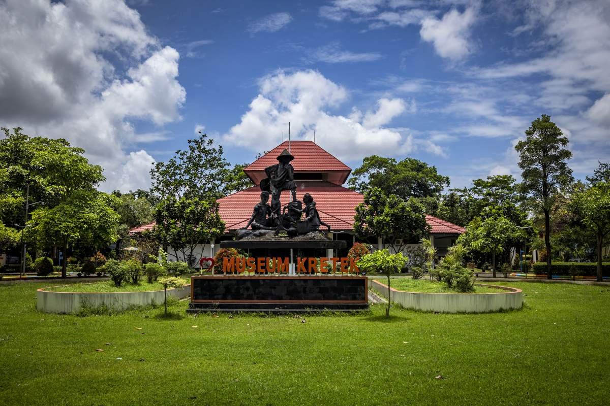 Tampak Muka Museum Kretek  Kudus