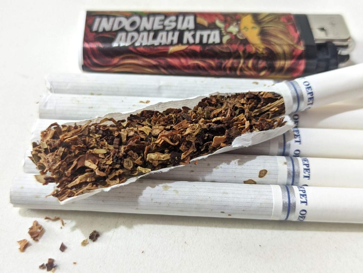 Tembakau dalam rokok Oepet
