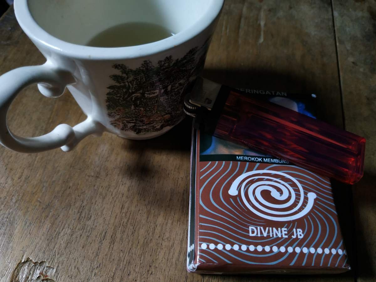 tembakau divine 